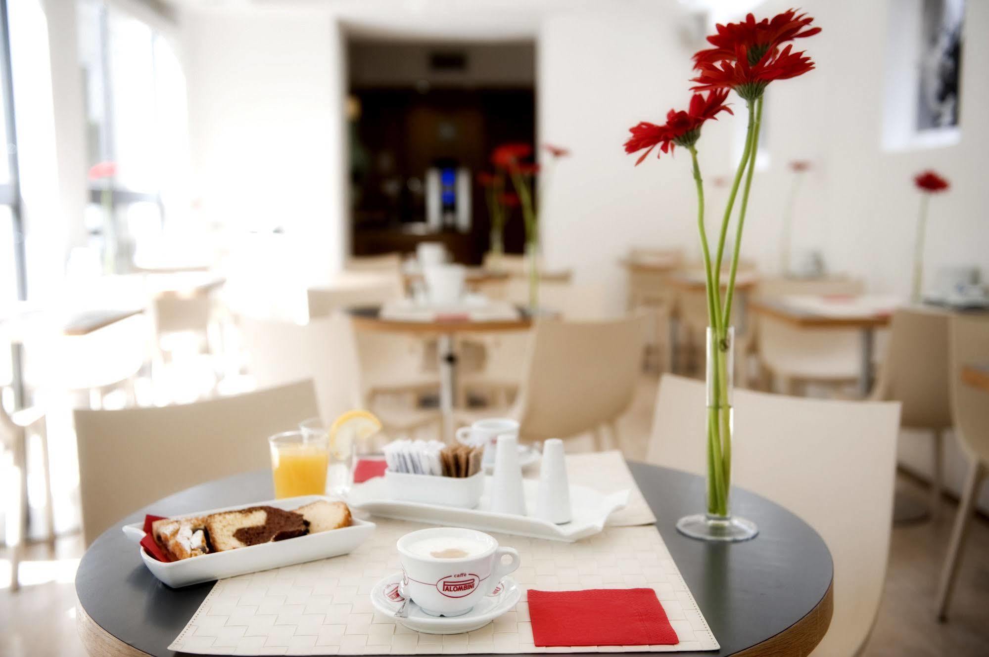 Western Ars Hotel Roma